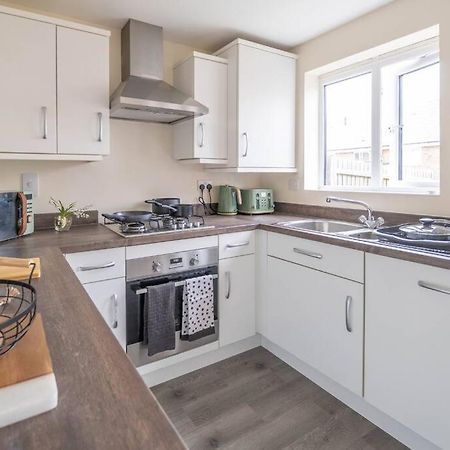 Ferienwohnung Good For Company Let 2-Bed In Coventry 2X Parking Exterior foto